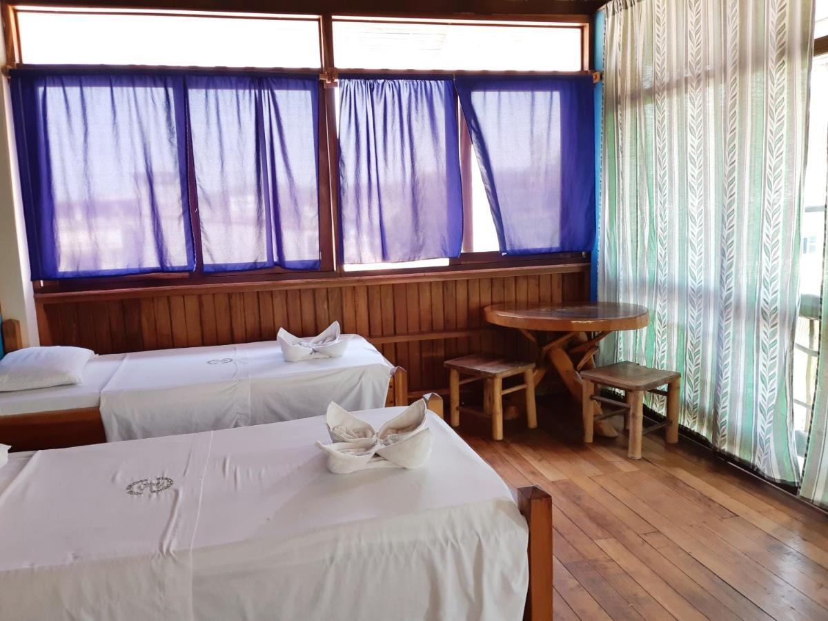 Hotel Boutique Hurvinek Montañita Exteriör bild
