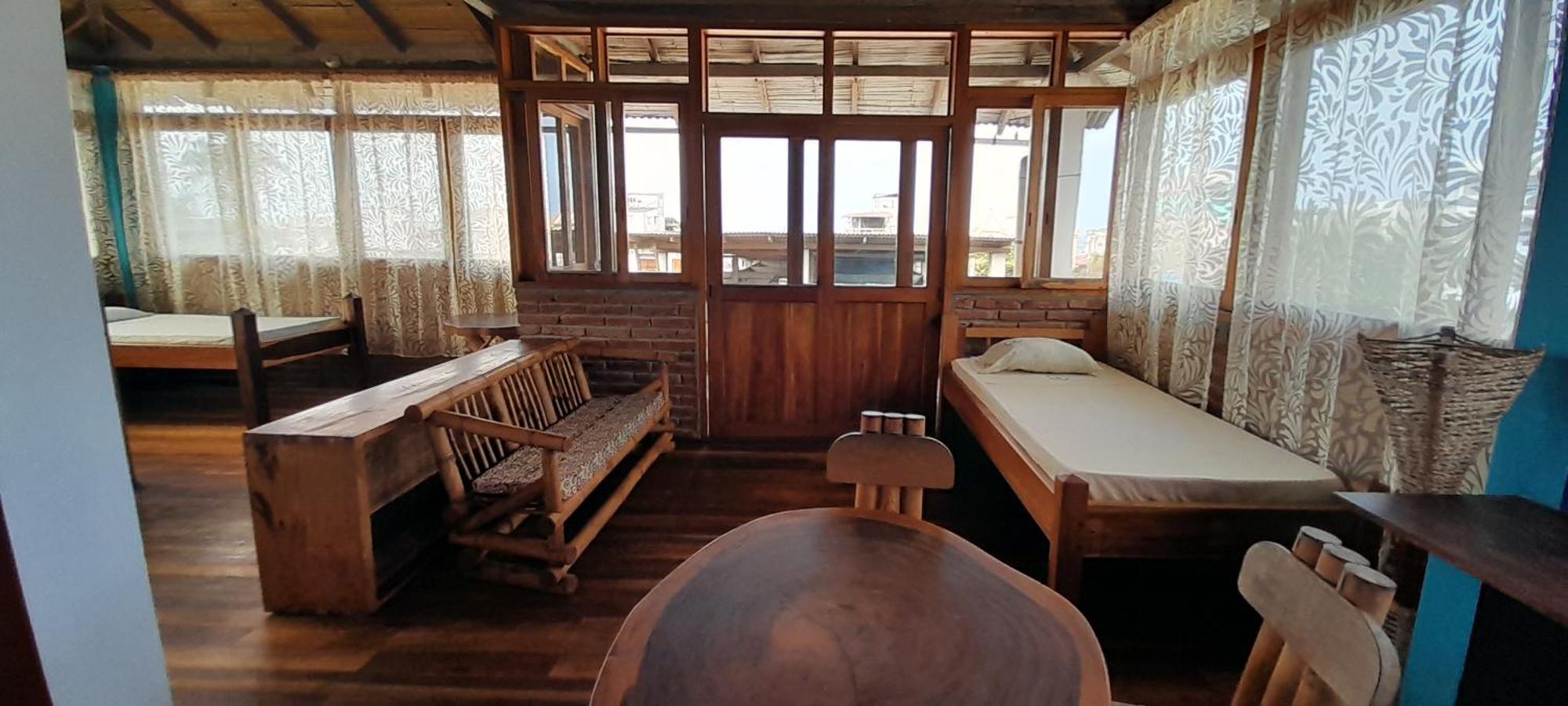 Hotel Boutique Hurvinek Montañita Exteriör bild