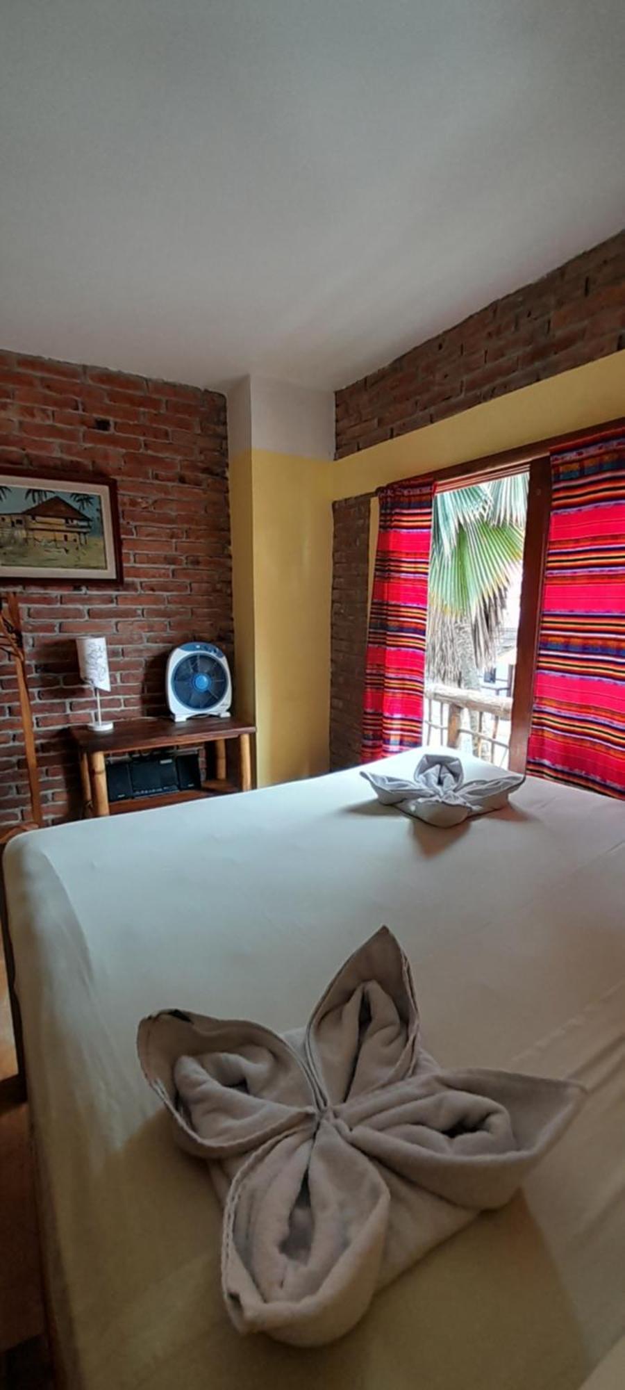 Hotel Boutique Hurvinek Montañita Exteriör bild